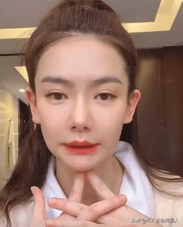 徐冬冬戚薇景甜乔欣周笔畅张檬王鸥谢依霖_女明星整容吗_娱乐圈女星整容事件